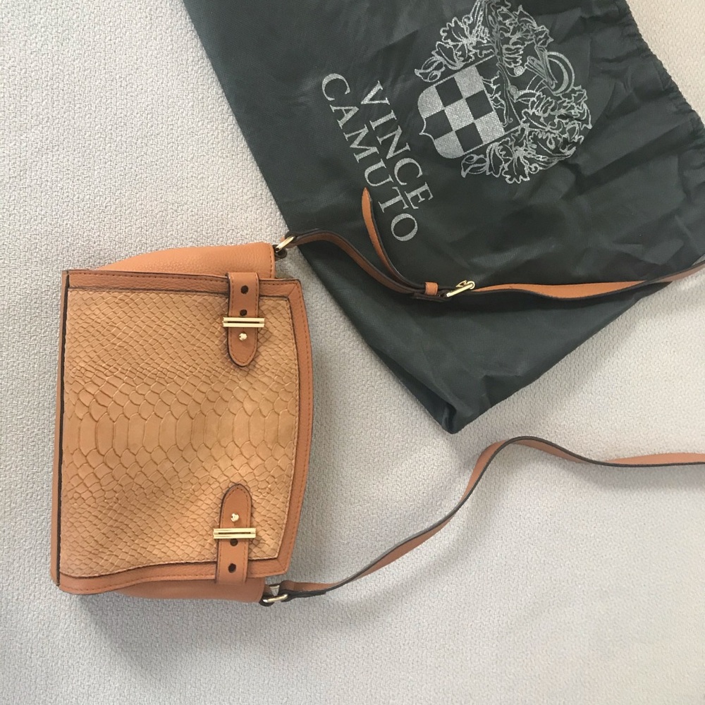 Vince Camuto purse